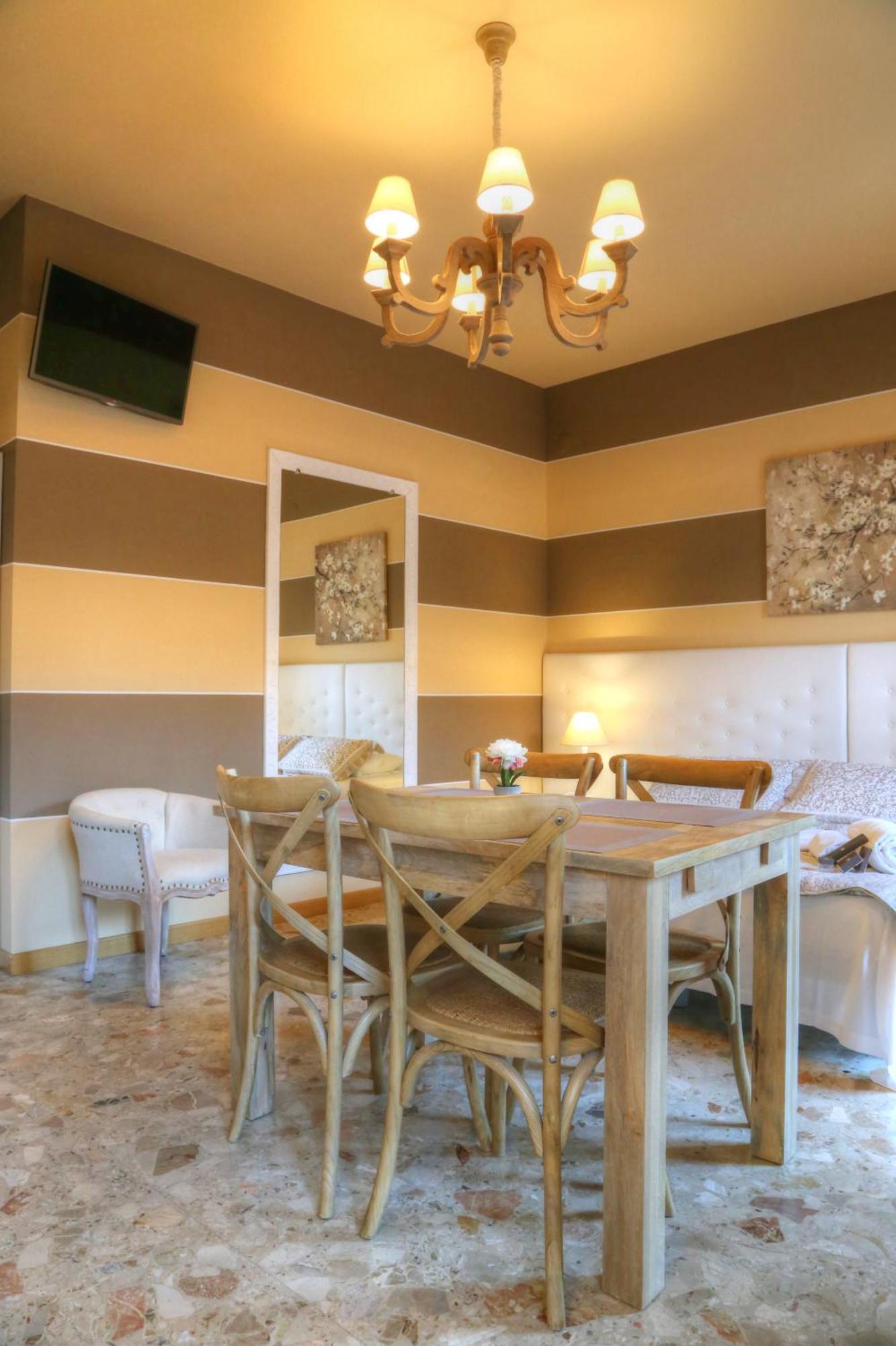 La Casetta Di Lina Rooms And Apartments Verona Eksteriør billede