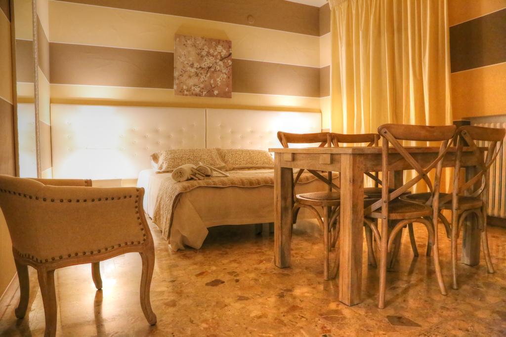 La Casetta Di Lina Rooms And Apartments Verona Eksteriør billede