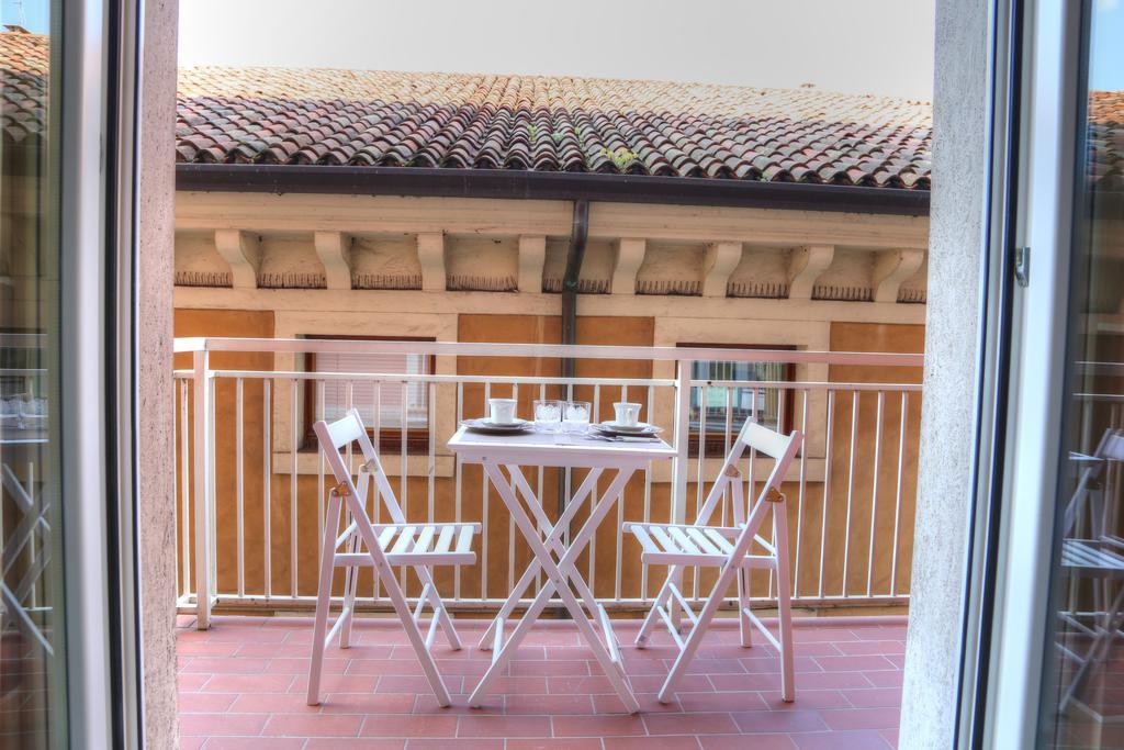 La Casetta Di Lina Rooms And Apartments Verona Eksteriør billede