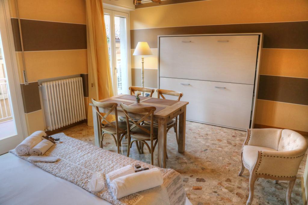 La Casetta Di Lina Rooms And Apartments Verona Eksteriør billede